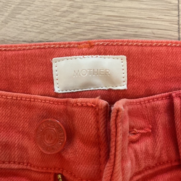 Size 25 MOTHER Jeans - Picture 2 of 5